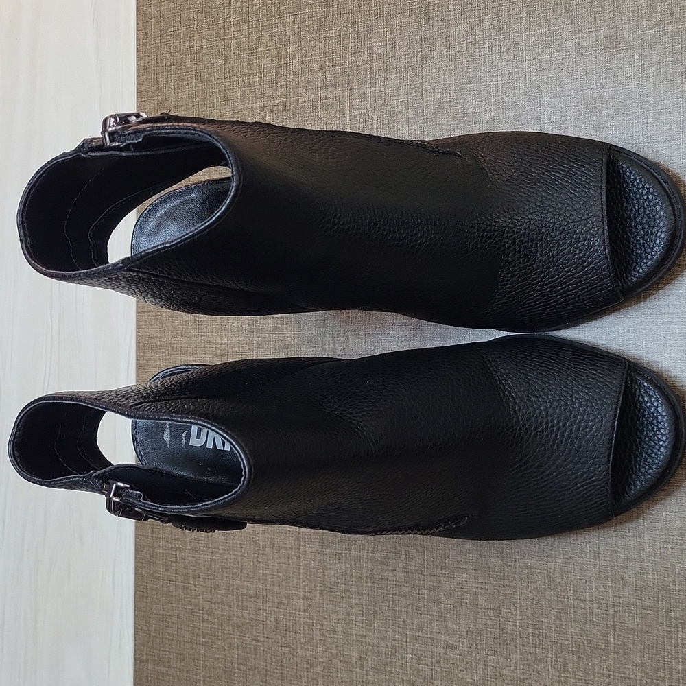 DKNY Black Peep-Toe Ankle Boots SZ6.5 - Picture 2 of 8